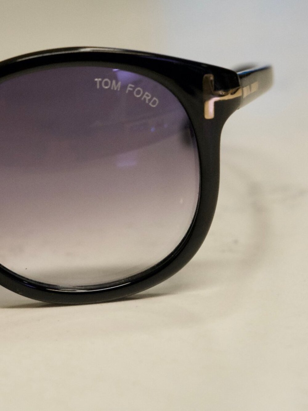 Tom Ford TF29 B5 Round Sunglasses Shiny Black Gray Gradient Gold T w/ Case & Box